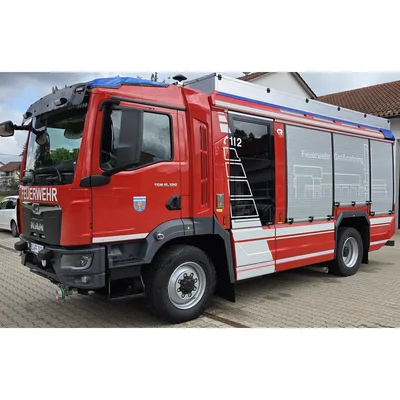 TLF 3000 FF Großmehring ansicht.jpg